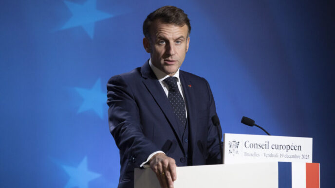 reactia-parisului,-dupa-ce-putin-si-a-anuntat-disponibilitatea-pentru-discutii-cu-emmanuel-macron-privind-ucraina