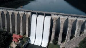 atac-cibernetic-masiv-la-apele-romane-1.000-de-sisteme-blocate,-hackerii-cer-rascumparare