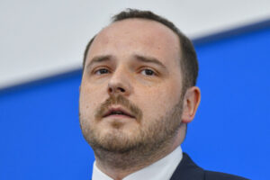 rogobete-anunta-inasprirea-controalelor-la-concediile-medicale