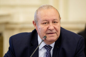 daniel-fenechiu-il-indeamna-pe-sorin-grindeanu-sa-ia-o-pozitie-publica-fata-de-amanarea-pronuntarii-ccr