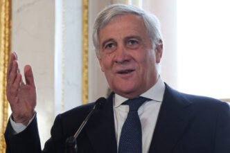 ministrul-de-externe-al-italiei-afirma-ca-o-petarda-ar-fi-putut-provoca-incendiul-din-elvetia