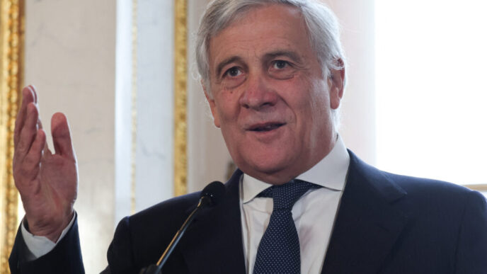 ministrul-de-externe-al-italiei-afirma-ca-o-petarda-ar-fi-putut-provoca-incendiul-din-elvetia