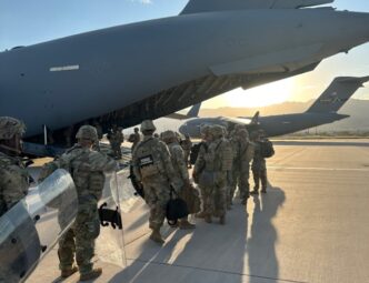 trump-anunta-retragerea-garzii-nationale-din-chicago,-los-angeles-si-portland