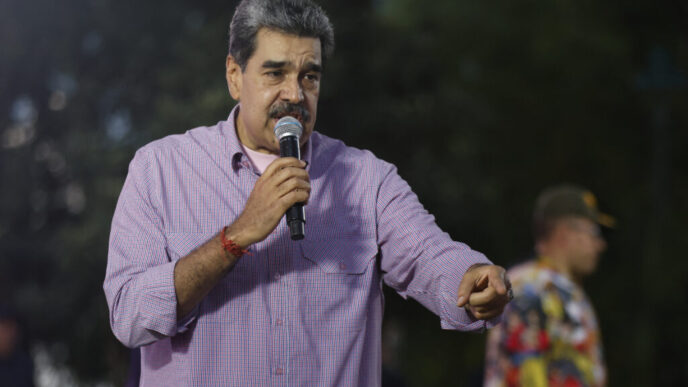 sua-l-au-capturat-pe-nicolas-maduro,-presedintele-venezuelei.-maduro-a-fost-capturat-de-delta-force,-unitatea-speciala-a-armatei-americane-update:-va-fi-adus-in-sua-si-pus-sub-acuzare