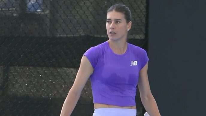 cati-bani-a-castigat-sorana-cirstea-dupa-ce-a-invins-o-pe-jelena-ostapenko-si-s-a-calificat-in-optimi-la-brisbane