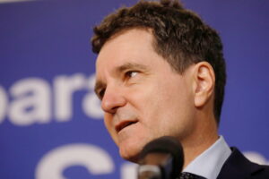 nicusor-dan,-la-bordul-unei-aeronave-militare,-a-explicat-de-ce-romania-nu-mai-are-avion-prezidential