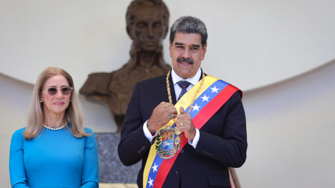 maduro-a-transferat-113-tone-de-aur-in-elvetia-din-rezervele-venezuelei