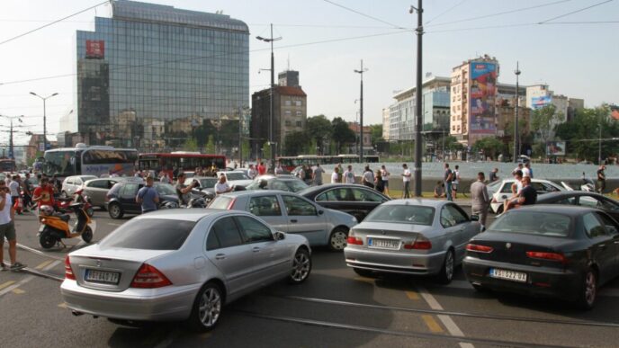 sistemul-par-impar,-aplicat-si-in-romania-in-perioada-comunista,-reapare-in-discutie-intr-o-capitala-europeana-din-cauza-traficului-intens