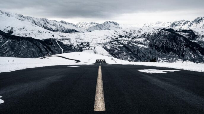 zapada-si-gheata-blocheaza-zboruri-si-aglomereaza-autostrazi-in-multe-tari-ale-europei