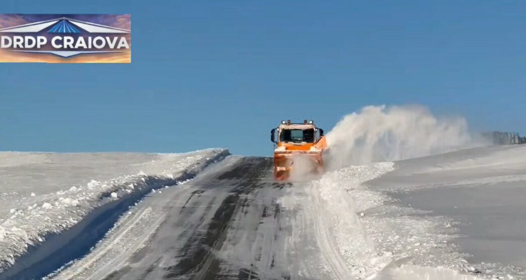 angajatii-drdp-craiova,-impresionati-de-peisajele-de-iarna-de-pe-drumurile-pe-care-trebuie-sa-le-deszapezeasca:-„suntem-putin-invidiosi-pe-ei”