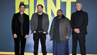 a-ajuns-de-nerecunoscut!-marele-campion-a-venit-la-premiera-filmului-despre-viata-lui-si-nimeni-nu-si-a-dat-seama-ca-e-chiar-el