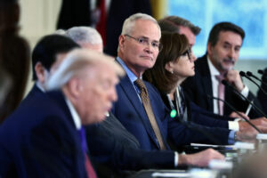 trump-ameninta-exxon-dupa-ce-directorul-companiei-a-spus-ca-venezuela-este-neinvestibila