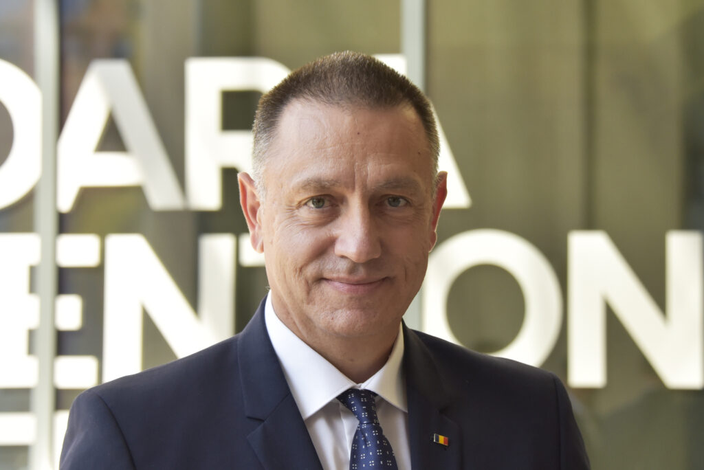 fifor:-romania-nu-mai-poate-fi-guvernata-cu-toporul.-nu-poti-repara-o-economie-in-criza-taind-la-nesfarsit