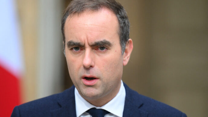 premierul-francez-impune-bugetul-pentru-2026,-riscand-o-motiune-de-cenzura