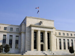trump-spune-ca-ar-putea-ramane-cu-un-singur-candidat-pentru-functia-de-presedinte-al-fed