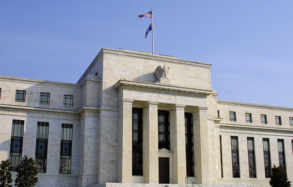 trump-spune-ca-ar-putea-ramane-cu-un-singur-candidat-pentru-functia-de-presedinte-al-fed