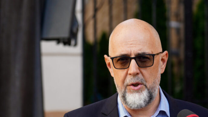 kelemen-hunor-avertizeaza-ca-romania-risca-irelevanta-pe-scena-internationala:-plangerea-permanenta,-jelirea-vechii-ordini-si-asteptarea-tacuta-nu-reprezinta-o-strategie”