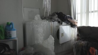 un-apartament-din-quebec-a-inghetat-complet-dupa-ce-chiriasul-a-oprit-caldura.-cum-a-fost-posibil-video