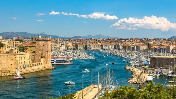 „cel-mai-autentic-oras-din-europa”,-unul-surprinzator.-nu-este-pe-lista-ta-de-calatorii,-dar-e-o-adevarata-bijuterie-a-frantei