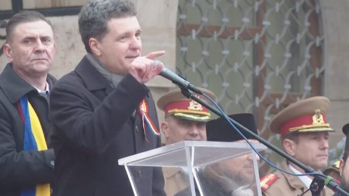 nicusor-dan,-huiduit-la-focsani,-de-ziua-unirii.-ce-le-a-spus-presedintele-protestatarilor-video