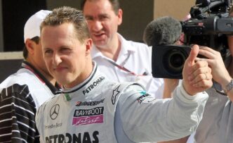 s-a-produs-minunea:-michael-schumacher-nu-mai-e-tintuit-la-pat.