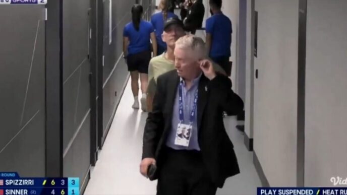 mentorul-simonei-halep,-surprins-de-camere-in-cel-mai-controversat-moment-de-la-australian-open