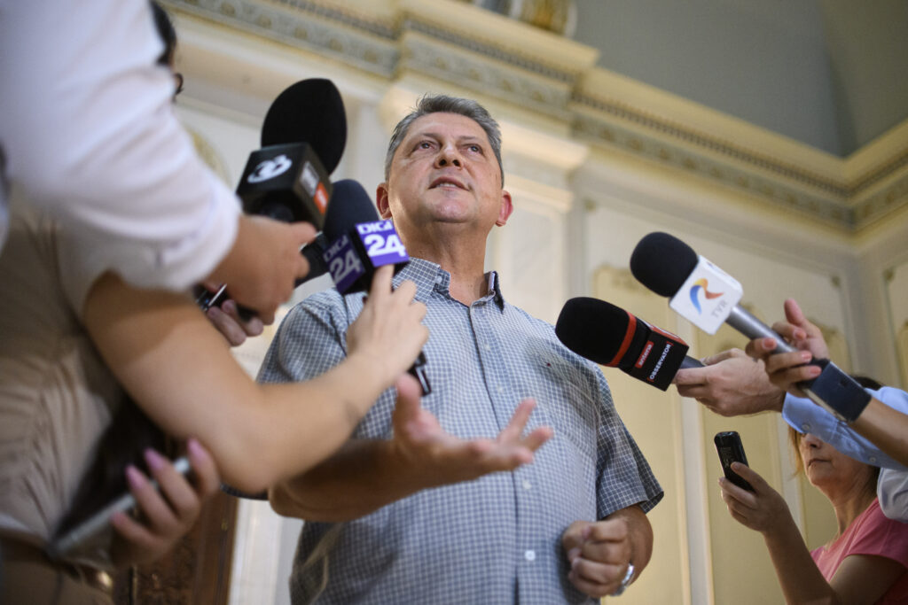 senatorul-titus-corlatean,-ales-ca-reprezentat-al-comisiei-de-la-venetia.-cat-va-dura-mandatul-sau?