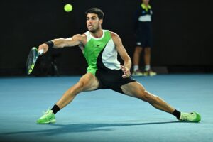 carlos-alcaraz,-calificare-fara-emotii-in-semifinale-la-australian-open