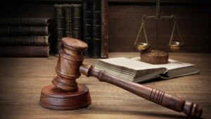 un-fost-senator-francez-a-fost-gasit-vinovat-pentru-ca-a-drogat-o-deputata-cu-intentia-de-a-o-agresa-sexual