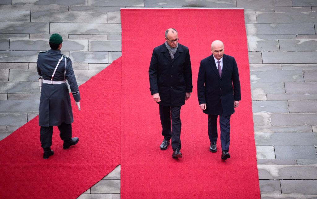 merz,-invitat-de-bolojan-la-bucuresti-pentru-consolidarea-parteneriatului-romaniagermania