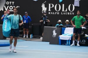 condus-cu-2-0-la-seturi,-djokovic-avea-bagajele-facute-la-australian-open,-dar-apoi-a-urmat-socul