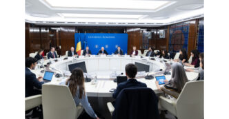 bolojan,-intrebat-de-investitori-despre-perspective:-din-primavara-anului-viitor,-mandatul-de-prim-ministru-va-fi-preluat-de-psd