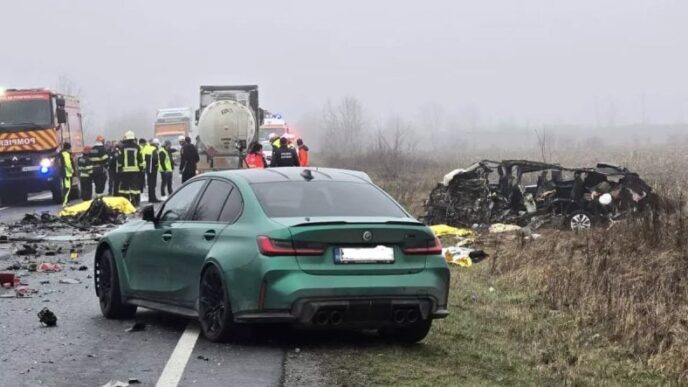 coincidenta-dureroasa-in-cazul-microbuzului-cu-suporteri-paok.-tatal-unuia-dintre-tinerii-morti-si-a-pierdut-viata-pe-aceeasi-sosea-din-timis