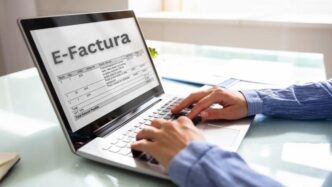 guvernul-acorda-termen-de-tranzitie-pentru-ro-e-factura-pana-la-1-iunie,-pentru-persoanele-fizice-impozabile