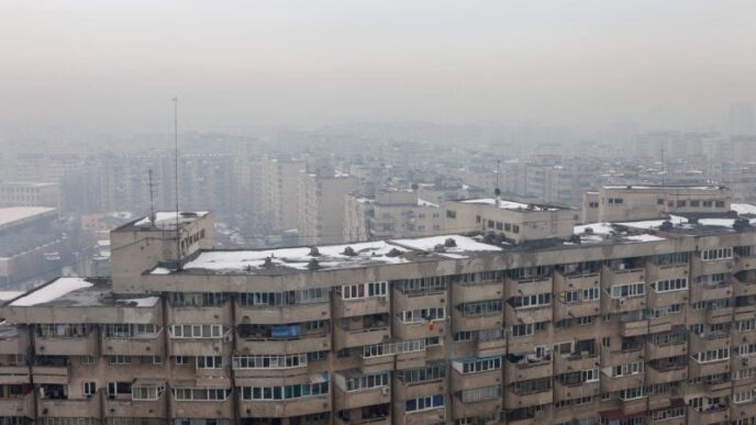 in-plin-val-de-ger,-aproape-1000-de-blocuri-din-bucuresti-sunt-fara-apa-calda-si-caldura.-proprietarii-nu-mai-vor-sa-isi-plateasca-datoriile