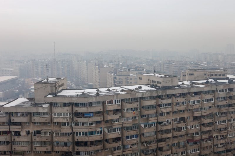 in-plin-val-de-ger,-aproape-1000-de-blocuri-din-bucuresti-sunt-fara-apa-calda-si-caldura.-proprietarii-nu-mai-vor-sa-isi-plateasca-datoriile