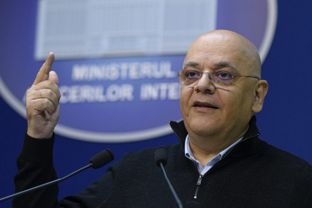 arafat-avertizeaza-asupra-impactului-retelelor-sociale:-daca-nu-se-iau-masuri-riscam-ca-generatiile-viitoare-sa-aiba-probleme-foarte-mari-de-integrare