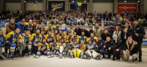 corona-brasov-a-castigat-pentru-a-cincea-oara-cupa-romaniei-la-hochei-pe-gheata,-3-0-cu-steaua!-radim-valchar,-mvp-ul-final-four-ului-de-la-brasov