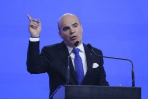 rares-bogdan-raspunde-criticilor-din-pnl,-inclusiv-lui-ciprian-ciucu:-sunt-membru-de-drept-in-biroul-de-conducere