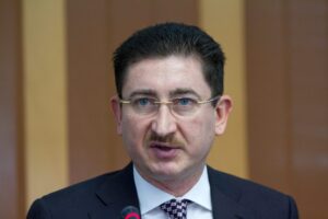 ce-se-intampla-cu-ancheta-intelegerilor-intre-banci-pentru-cresterea-ratelor.-chiritoiu,-consiliul-concurentei:-daca-bancile-din-sistemul-robor-sunt-gasite-vinovate-amenzile-sunt-semnificative