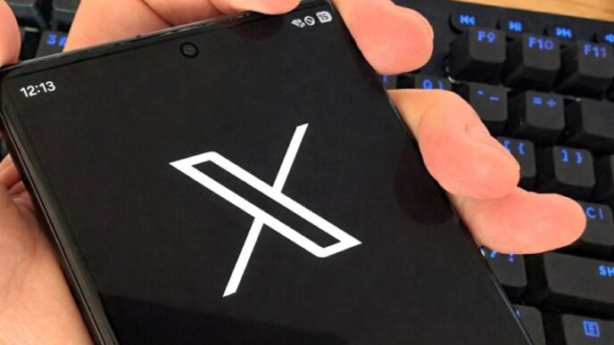 reteaua-de-socializare-a-lui-elon-musk,-vizata-de-o-ancheta-de-amploare-in-europa.-cum-a-ajuns-x-in-centrul-atentiei-din-nou