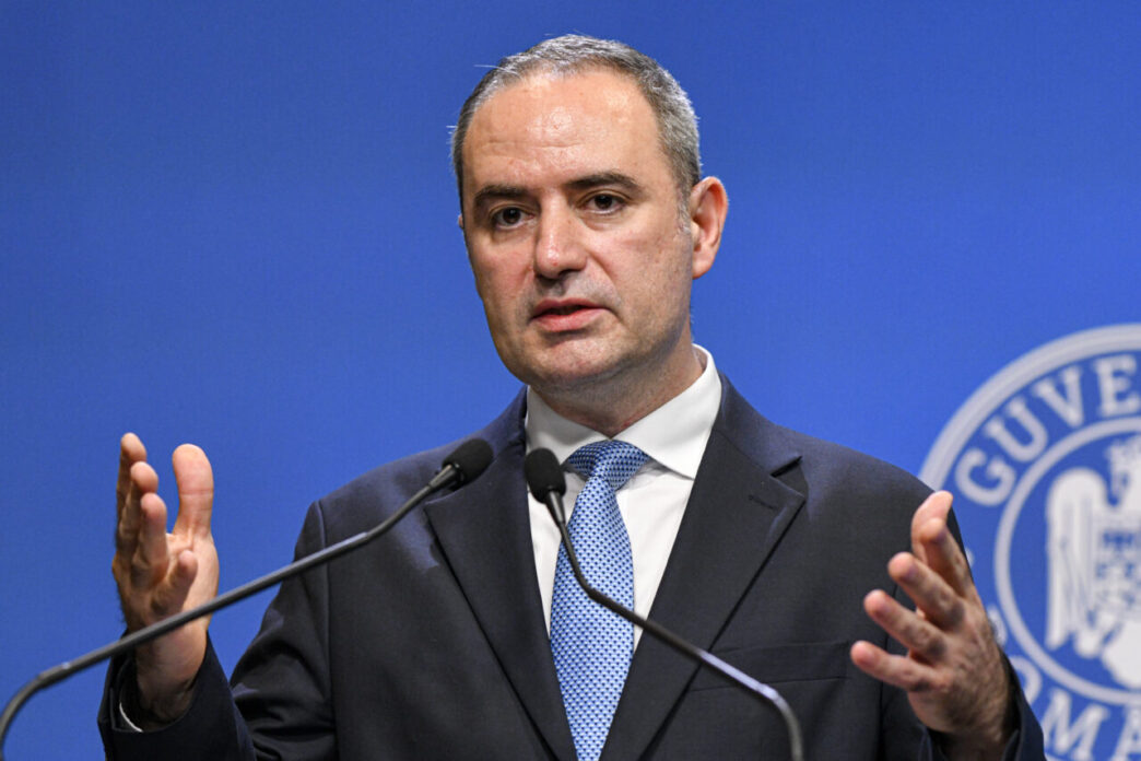 ministrul-finantelor-habar-nu-are-ce-se-intampla-cu-fondurile-europene.-intrebat-daca-aceste-sume-sunt-transformate-in-lei-si-plasate-in-banci,-pentru-castiguri-din-dobanzi,-ministrul-a-spus-ca-nu-stie