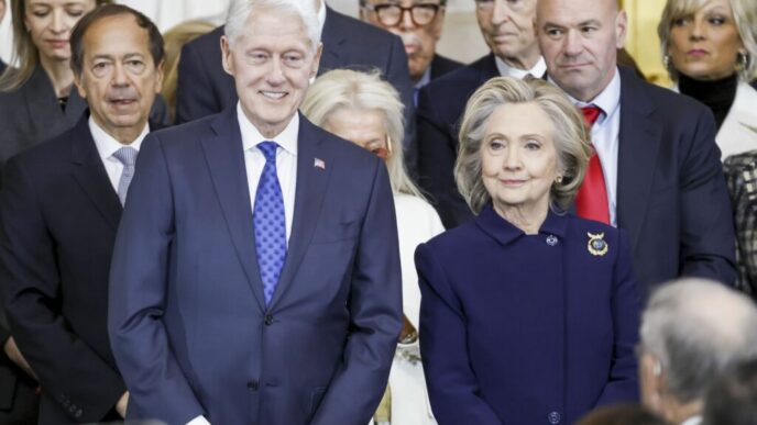 fostul-presedinte-bill-clinton-pledeaza-pentru-o-audiere-publica-in-ancheta-privind-cazul-epstein