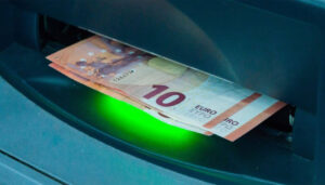 100-euro-in-plus-primesc-romanii-care-fac-acest-lucru.-termenul-limita-este-31-martie-2026