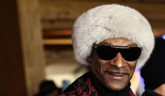 fabulos!-snoop-dogg,-cu-steagul-romaniei-alaturi-de-tricolori-la-jocurile-olimpice-milano-cortina-2026