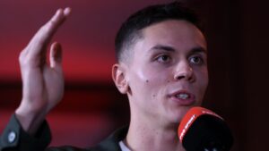 asa-s-a-produs-marea-tradare.-omul-care-l-a-adus-pe-david-popovici-de-la-steaua-la-dinamo-rupe-tacerea