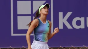 sorana-cirstea,-mesaj-pentru-simona-halep-dupa-ce-fostul-lider-wta-i-a-inmanat-trofeul-transylvania-open:-cea-mai-frumoasa-saptamana-a-vietii!