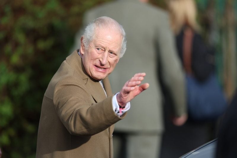 presiune-fara-precedent-asupra-familiei-regale.-regele-charles-ia-pozitie-in-scandalul-epstein-dupa-noile-acuzatii-care-i-se-aduc-fratelui-sau-andrew