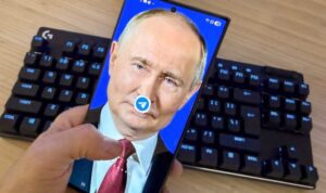 rusia-restrictioneaza-telegram-si-isi-intareste-controlul-asupra-internetului-si-comunicatiilor-mobile