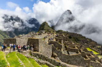 aeroport-nou-langa-machu-picchu,-aproape-de-finalizare.-acces-mai-rapid,-ingrijorari-privind-patrimoniul-inca